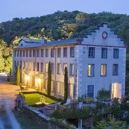 La Forge De Oda ve Kahvaltı Montolieu
